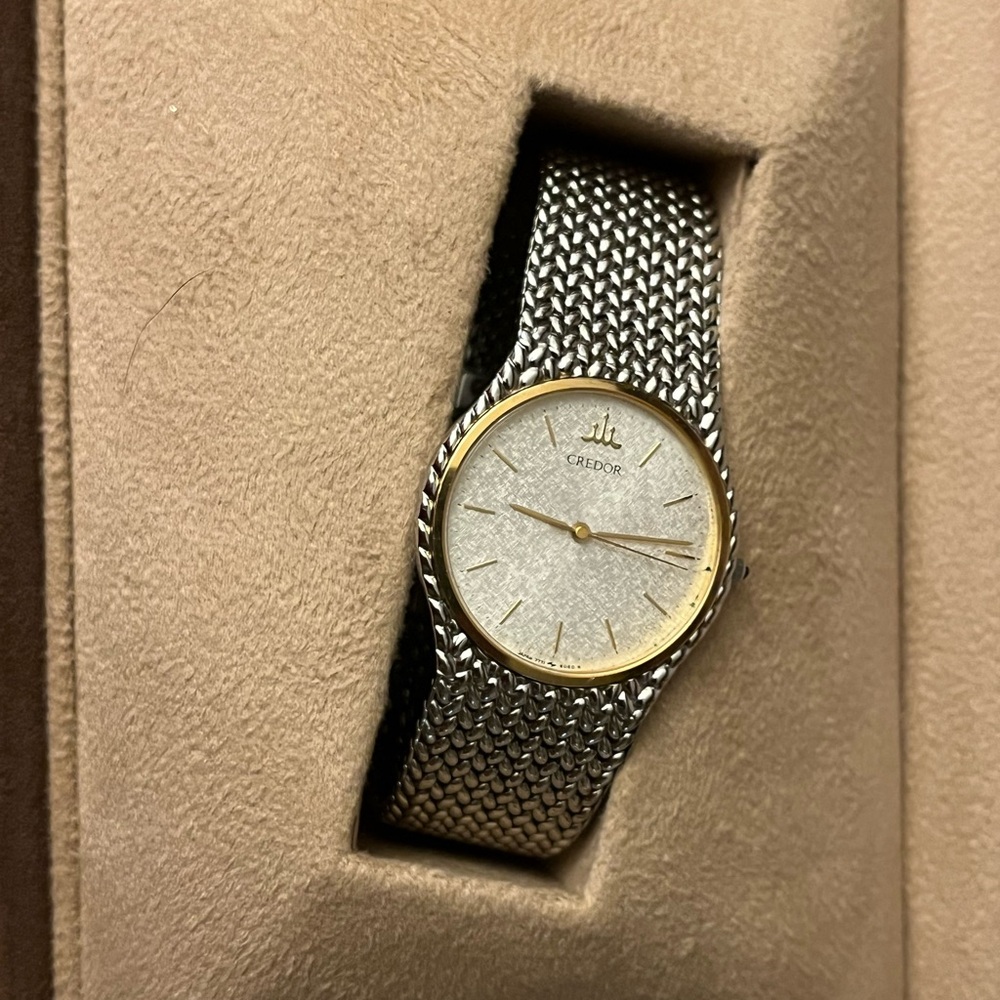 Credor  18k bezel Seiko unisex watch